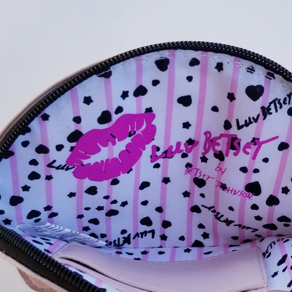 Betsey Johnson Cat Wristlet NWOT - Picture 3 of 5